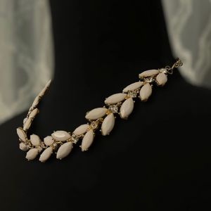 Selling this pretty necklace! Only worn once, in good condition!